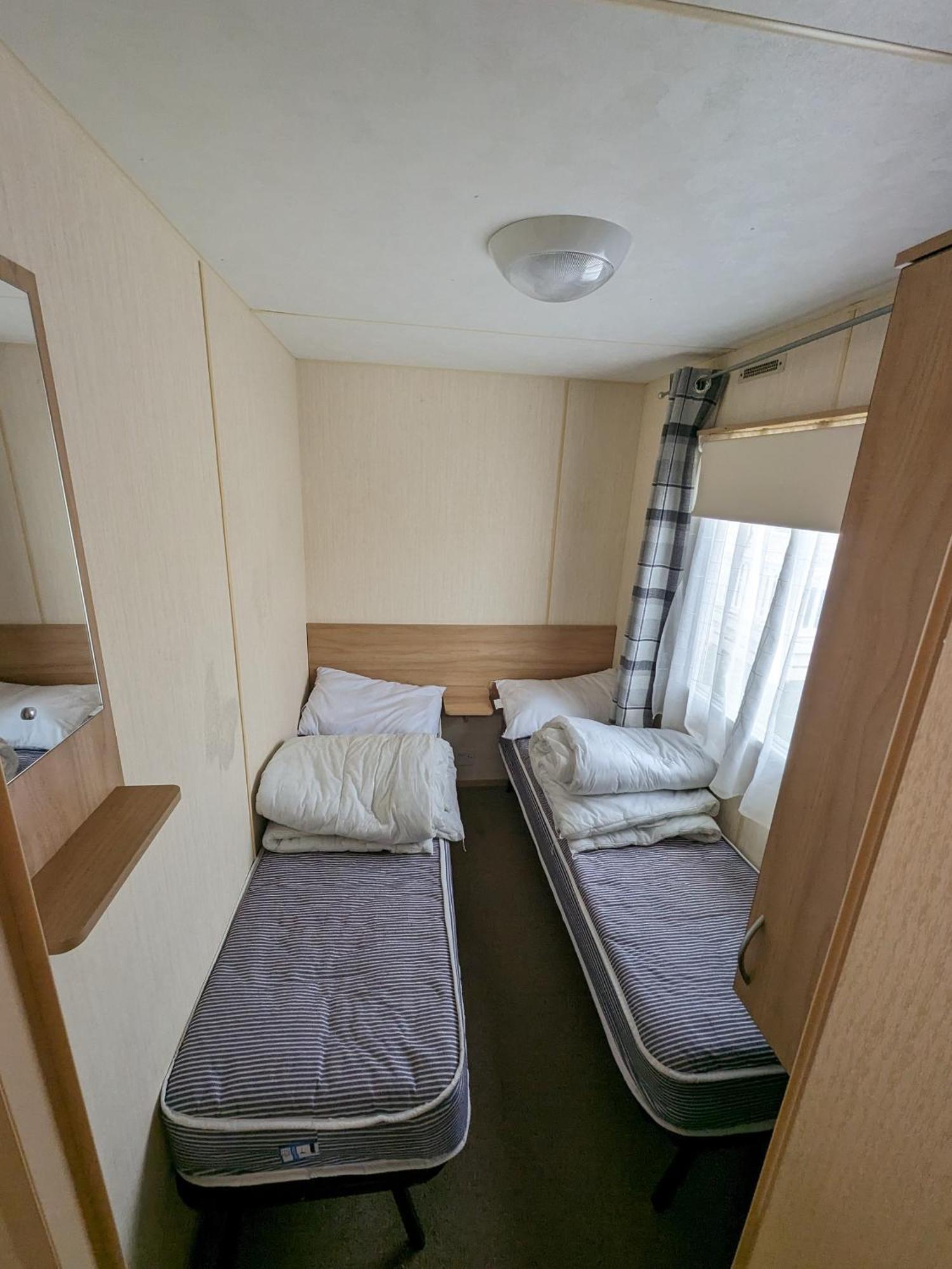 פרסטאטין 3 Bedroom Caravan, Sleeps 8 Lyons Lido Beach מראה חיצוני תמונה