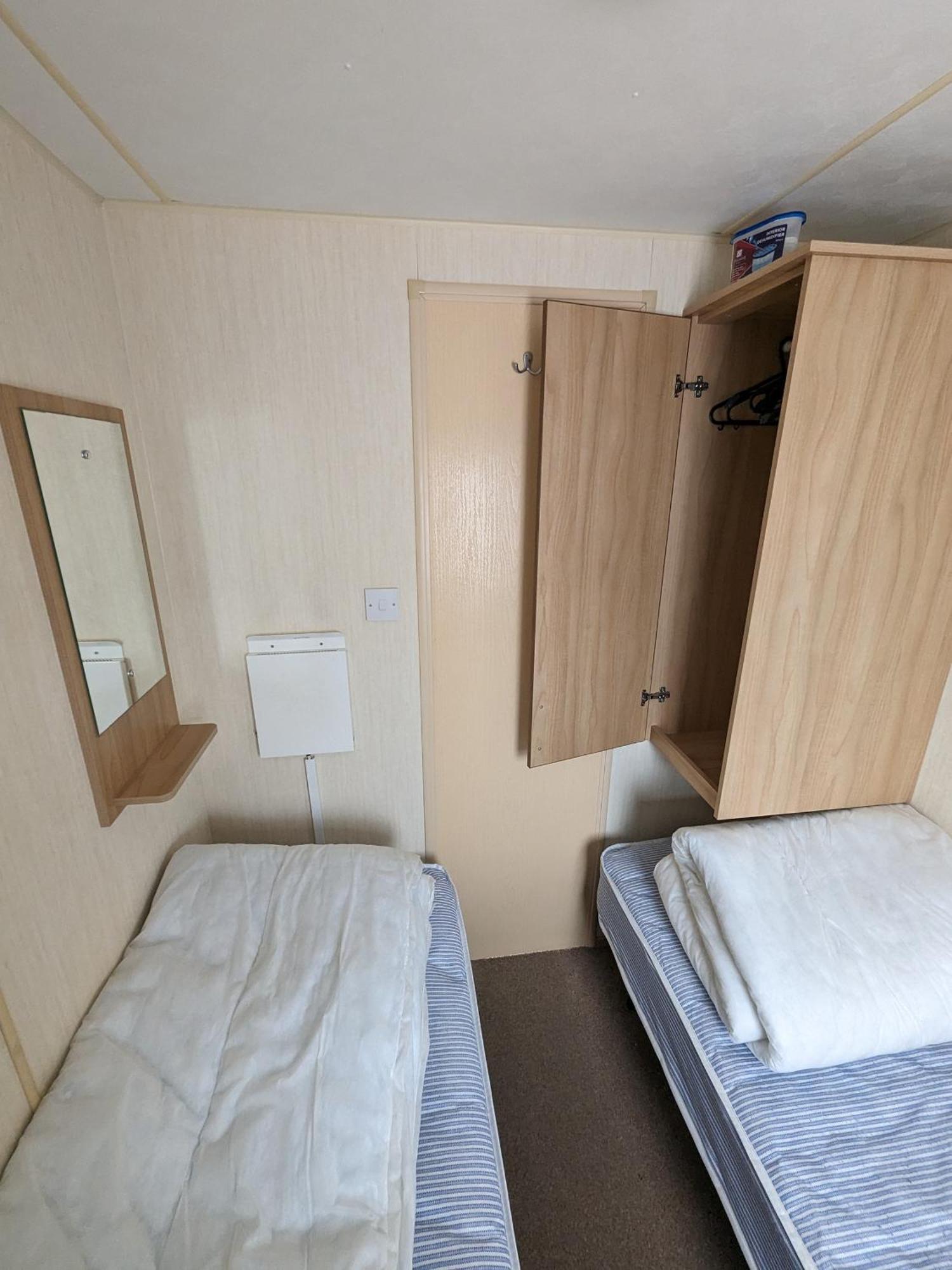 פרסטאטין 3 Bedroom Caravan, Sleeps 8 Lyons Lido Beach מראה חיצוני תמונה